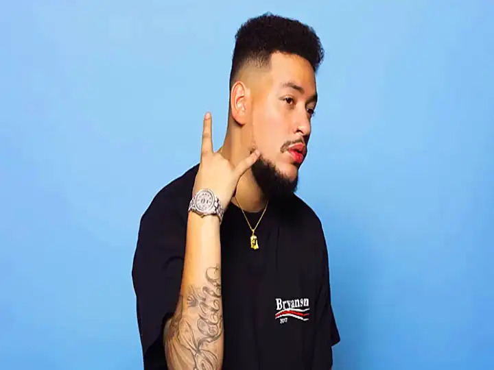 TikTok video gives fans a sneak peek into AKA’s relationship